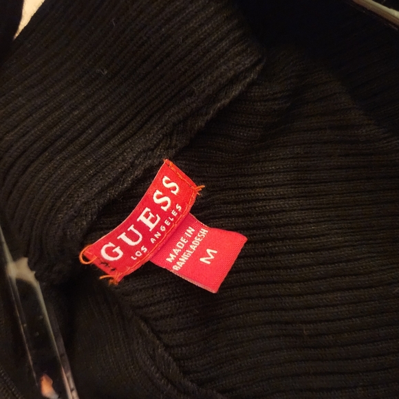 GUESS Cross Strap Off The Shoulder Top - Picture 4 of 4